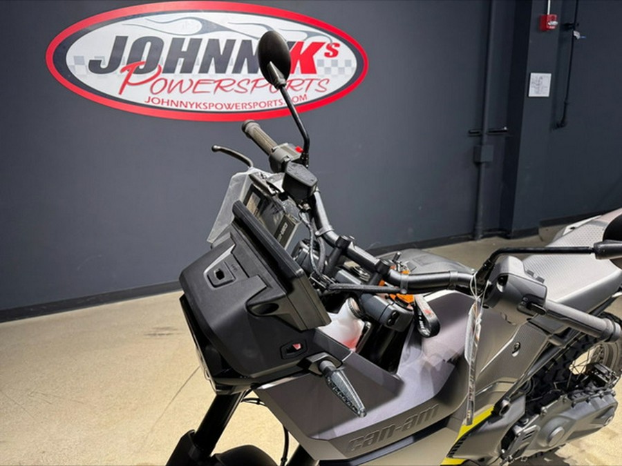 2025 Can-Am Origin Carbon Black