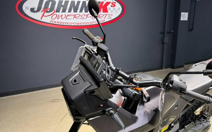 2025 Can-Am Origin Carbon Black