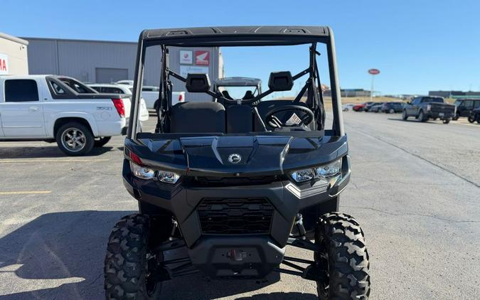 2025 Can-Am Defender HD9