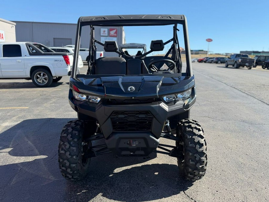 2025 Can-Am Defender HD9