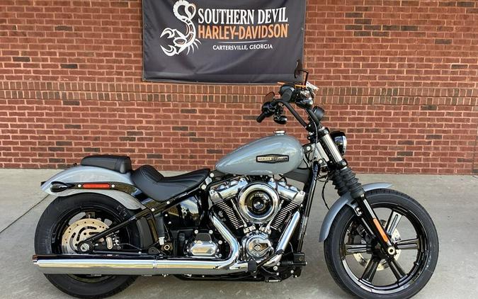 2026 Harley-Davidson® Street Bob® Dark Billiard Gray Chrome Cast Wheels