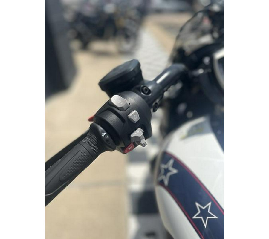 2025 Triumph Rocket 3 GT Evel Knievel Edition Chrome/Pure White