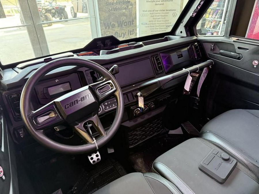 2026 Can-Am® Defender MAX XT CAB HD11