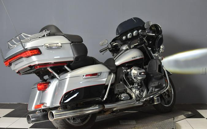 2015 Harley-Davidson Ultra Limited Two-Tone Brilliant Silver Pearl/Vivid Black