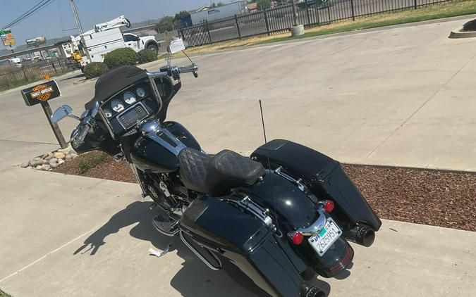 FLHX 2014 Street Glide®