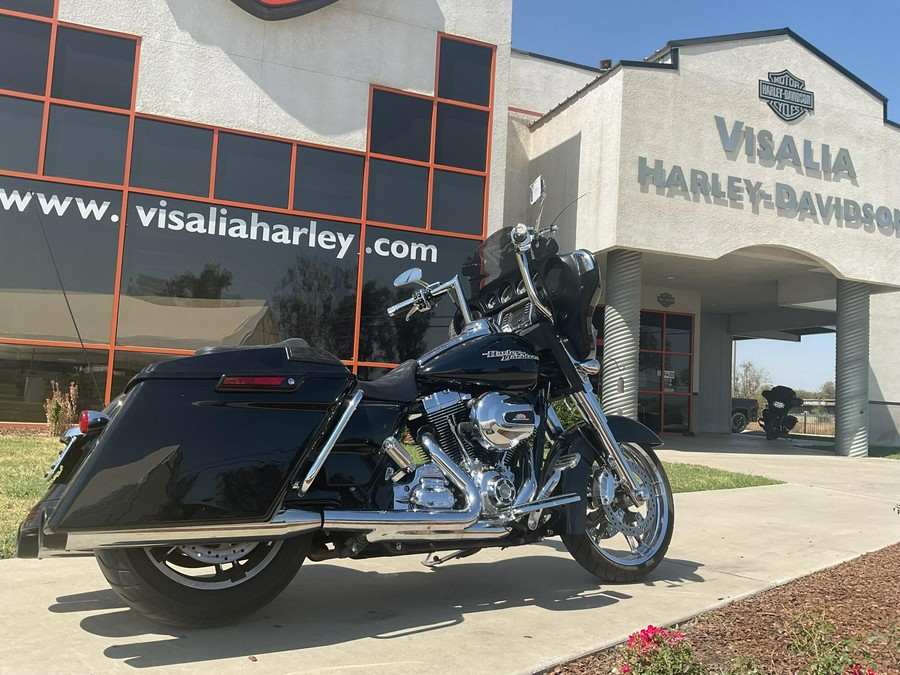 FLHX 2014 Street Glide®