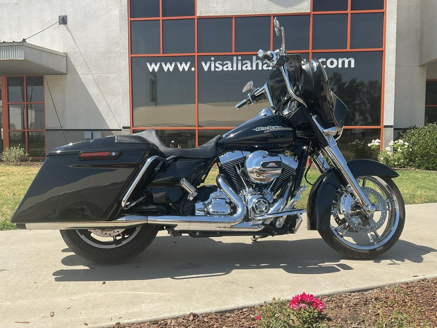 FLHX 2014 Street Glide®