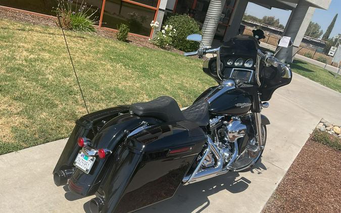 FLHX 2014 Street Glide®