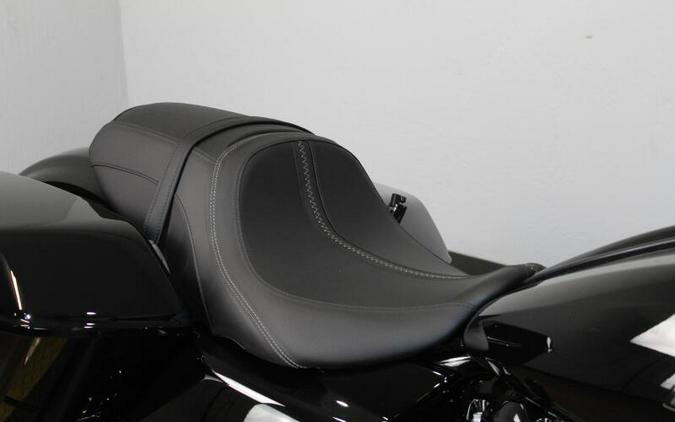 2026 Harley-Davidson® Road Glide® VIVID BLACK