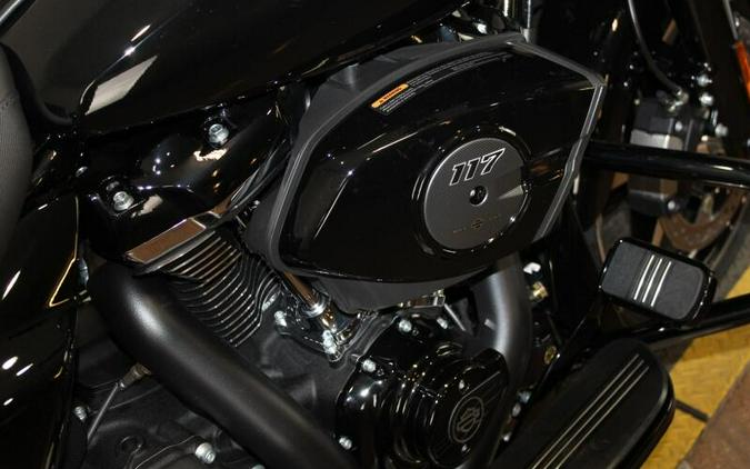2026 Harley-Davidson® Road Glide® VIVID BLACK