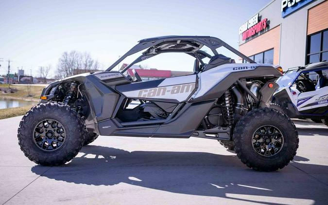 2024 Can-Am® Maverick X3 DS Turbo Catalyst Gray