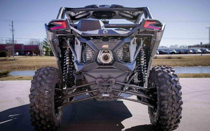 2024 Can-Am® Maverick X3 DS Turbo Catalyst Gray