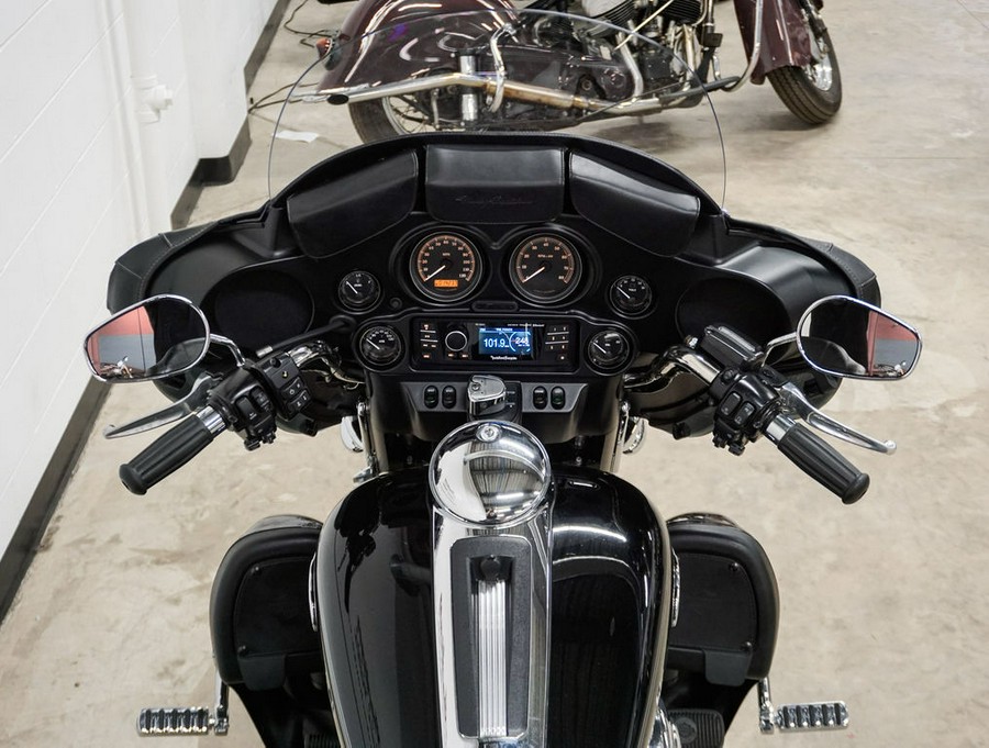 2013 Harley-Davidson® FLHTCUTG - Tri Glide® Ultra Classic®