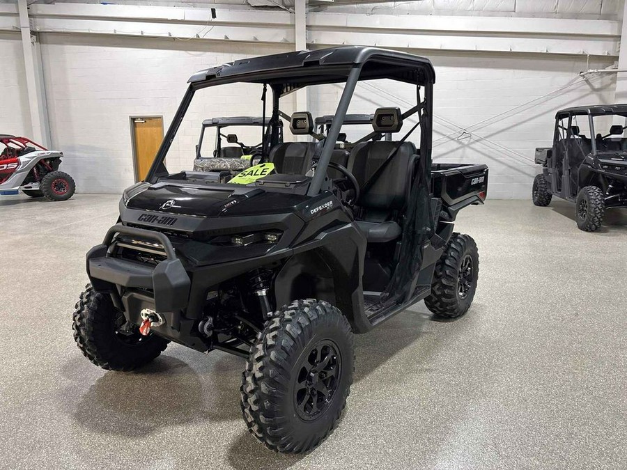 2026 Can-Am DEFENDER XT HD11 BLACK