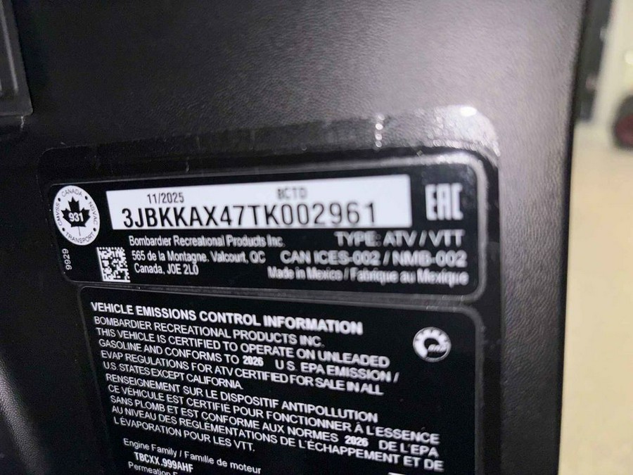 2026 Can-Am DEFENDER XT HD11 BLACK