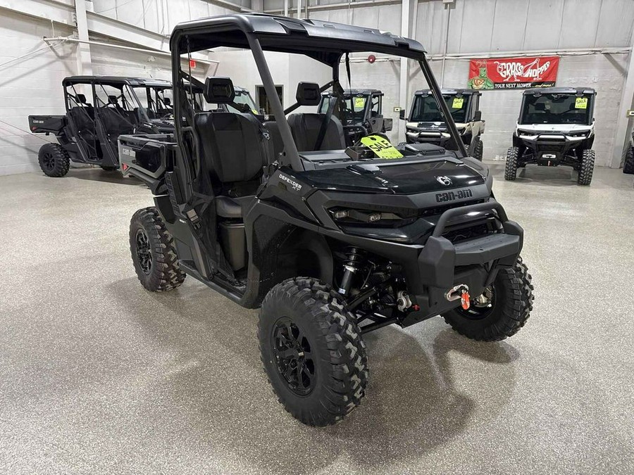2026 Can-Am DEFENDER XT HD11 BLACK