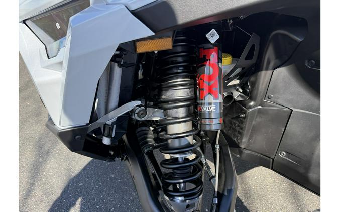 2026 Polaris RZR PRO R ULTIMATE GHOST WHITE METALLIC