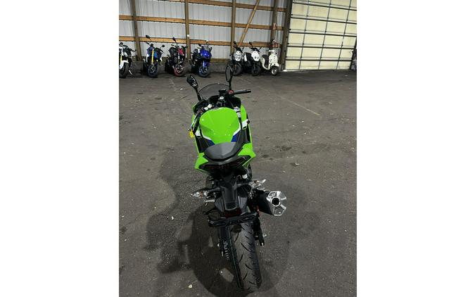 2026 Ninja® 500 Base - Kawasaki