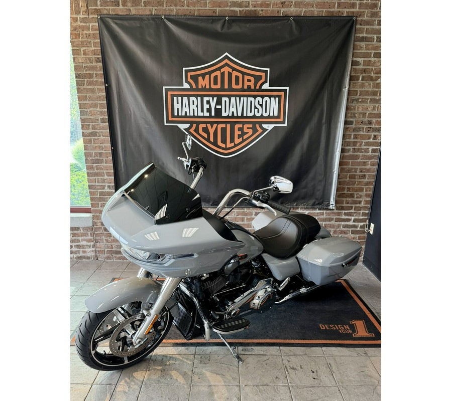 2025 Harley-Davidson Road Glide Billiard Gray