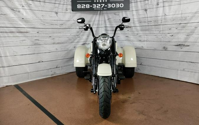 2023 Harley-Davidson Freewheeler White Sand Pearl