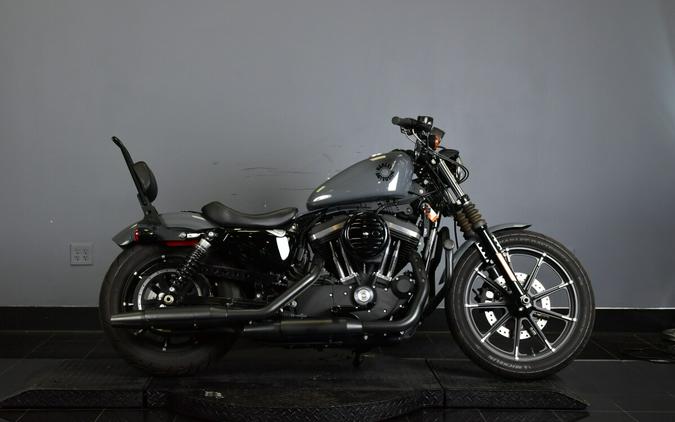 2022 Harley-Davidson Iron 883 Review [Air-Cooled Sportster]