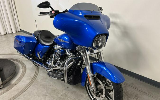 2018 Harley-Davidson Street Glide Base