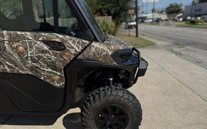 2026 Can-Am® Defender MAX XT CAB HD11 With 10.25 in.display Dark Wildland Camo