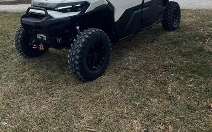 2026 Can-Am® Defender MAX Limited HD11