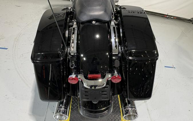 2017 Harley-Davidson® Street Glide® Special Vivid Black