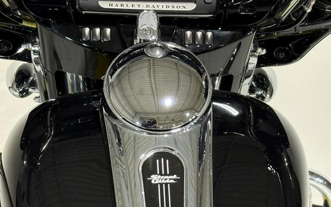 2017 Harley-Davidson® Street Glide® Special Vivid Black