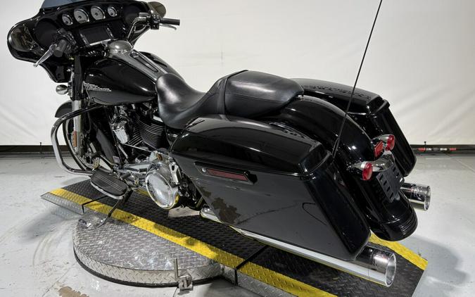 2017 Harley-Davidson® Street Glide® Special Vivid Black