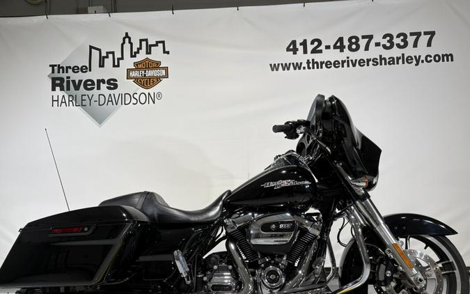 2017 Harley-Davidson® Street Glide® Special Vivid Black