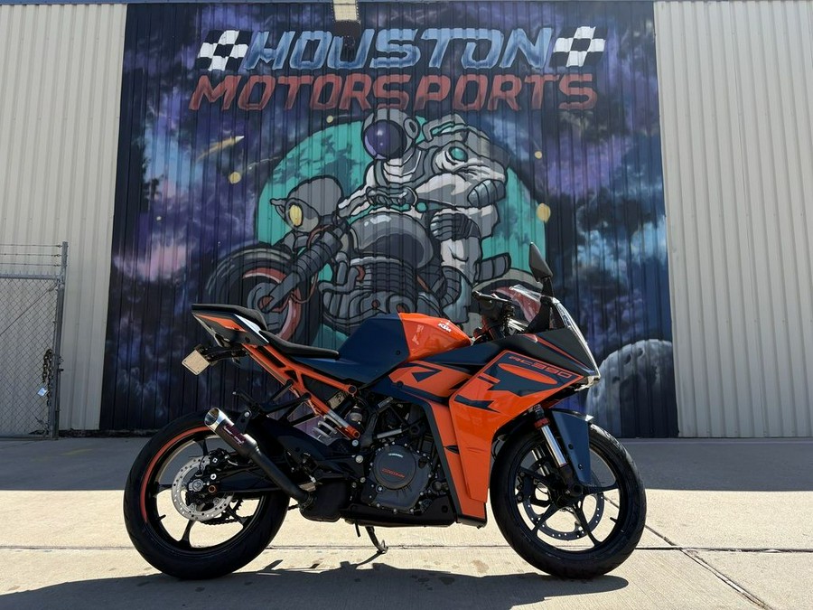 2022 KTM RC 390