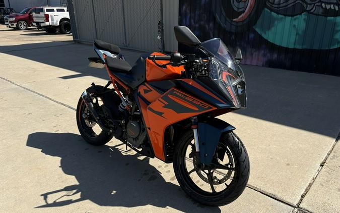 2022 KTM RC 390