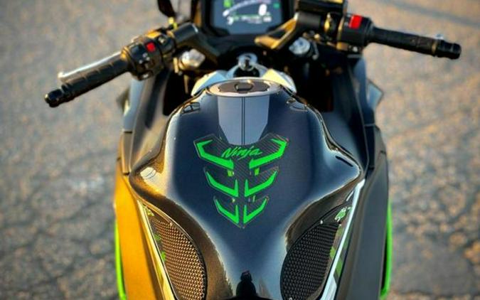 2022 Kawasaki Ninja® 650 ABS KRT Edition