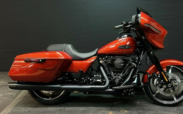 Harley-Davidson Street Glide® 2024 FLHX WHISKEY FIRE