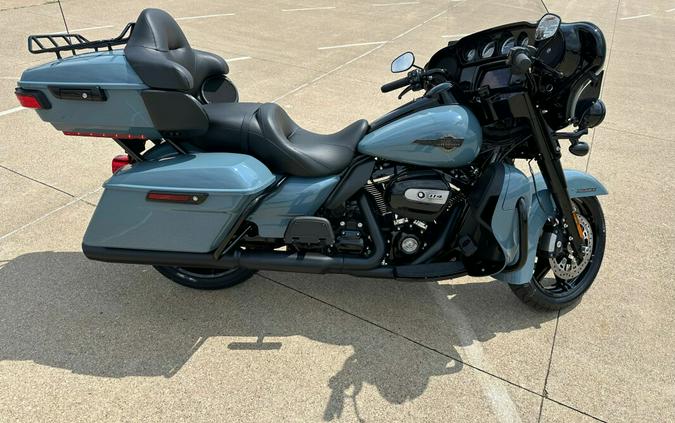 2024 Harley-Davidson Ultra Limited Sharkskin Blue - Black Finish