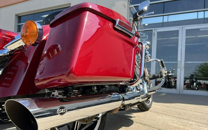 2021 Harley-Davidson Road King Billiard Red