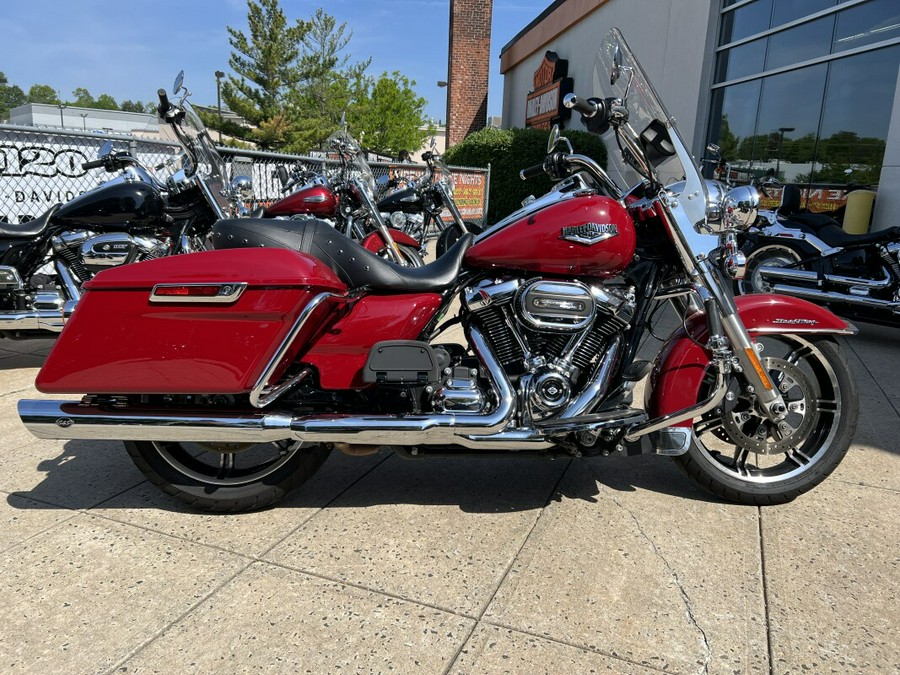 2021 Harley-Davidson Road King Billiard Red