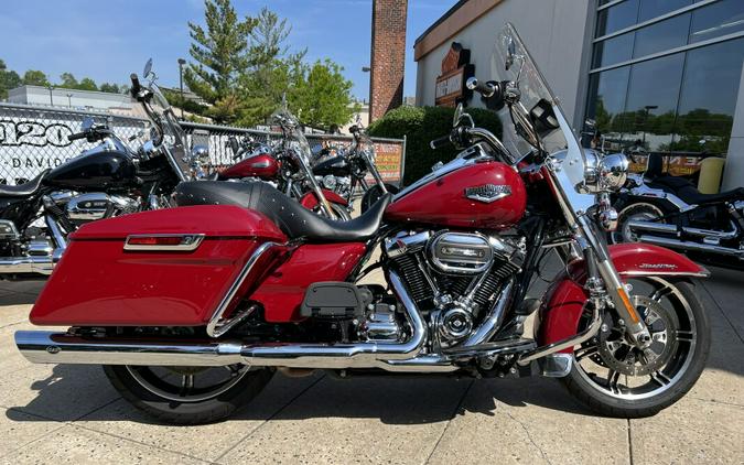 2021 Harley-Davidson Road King Billiard Red