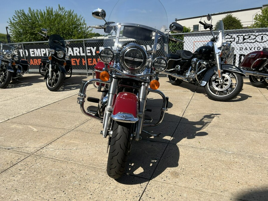 2021 Harley-Davidson Road King Billiard Red