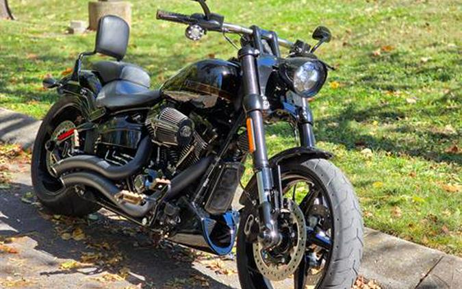 2016 Harley-Davidson CVO™ Pro Street Breakout®