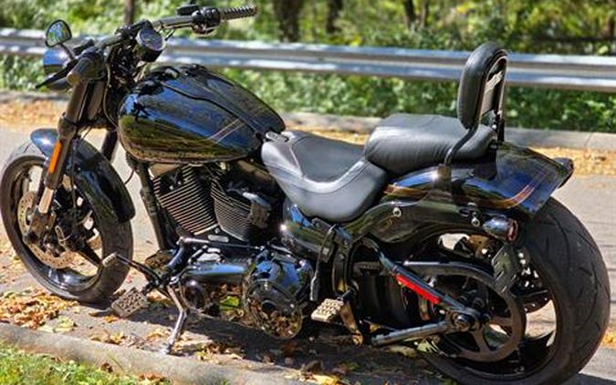 2016 Harley-Davidson CVO™ Pro Street Breakout®