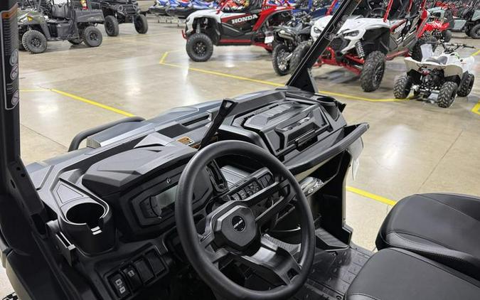 2026 Can-Am® Defender MAX XT HD9