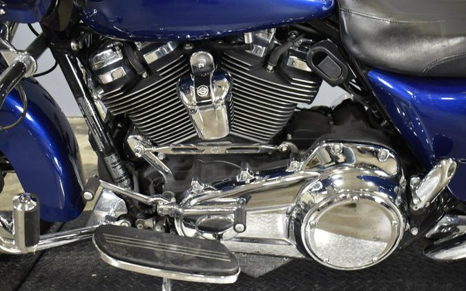 2017 Harley-Davidson Road Glide Superior Blue