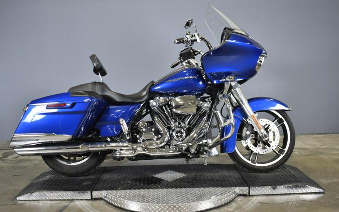 2017 Harley-Davidson Road Glide Superior Blue