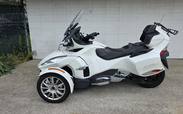 2016 Can-Am Spyder RT LTD