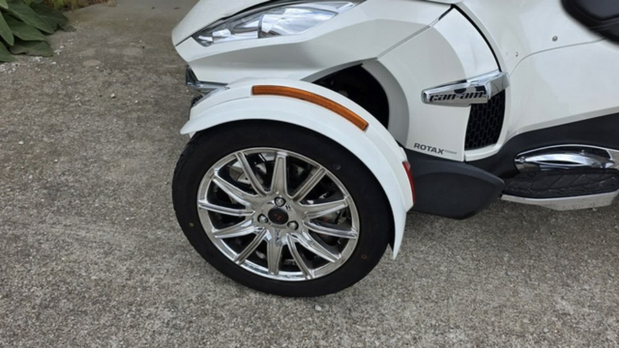 2016 Can-Am Spyder RT LTD