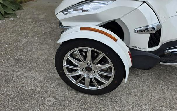 2016 Can-Am Spyder RT LTD