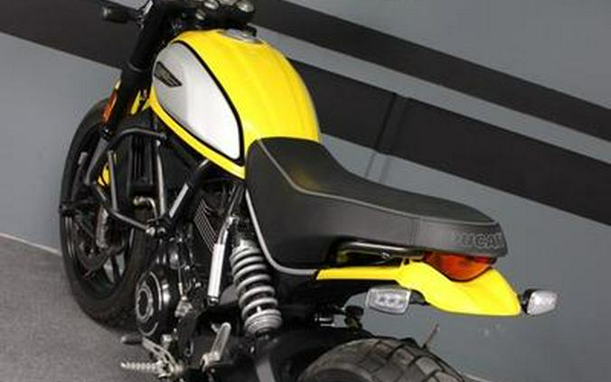 2022 Ducati Scrambler Icon 62 Yellow